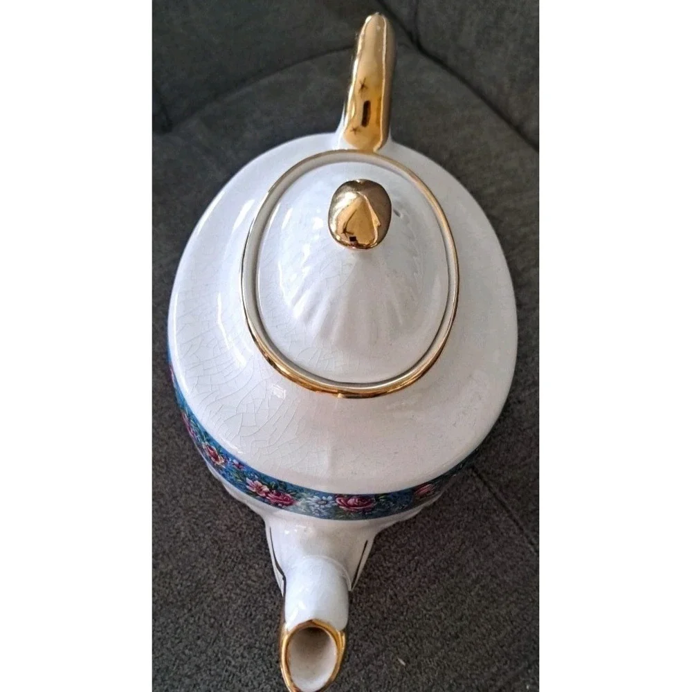 Vtg Rare Gibson Staffordshire Ribbed Floral Teapot White Porcelain‎ Gold Trim